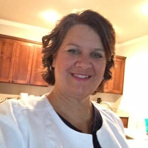 Meet your Posher, Stefana